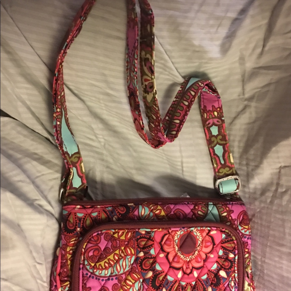 Vera Bradley Little Hipster Resort Medallion